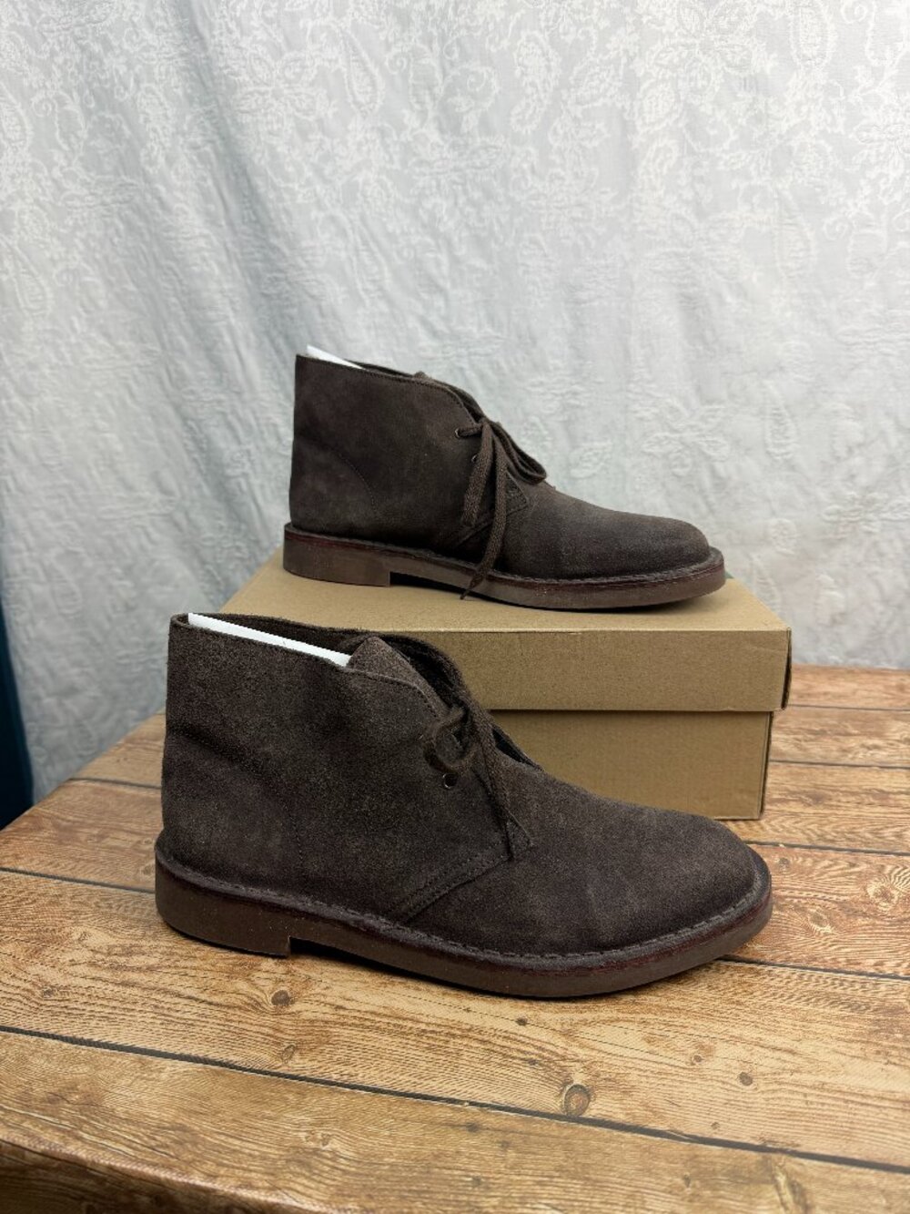 Clarks Men’s Brown Suede Desert Chukka Boots Lace Up Casual Shoes Size 10 NEW